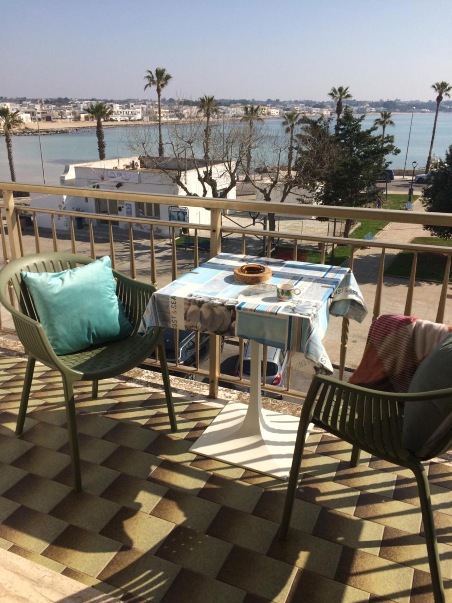 Delia Apartment Porto Cesareo Bagian luar foto